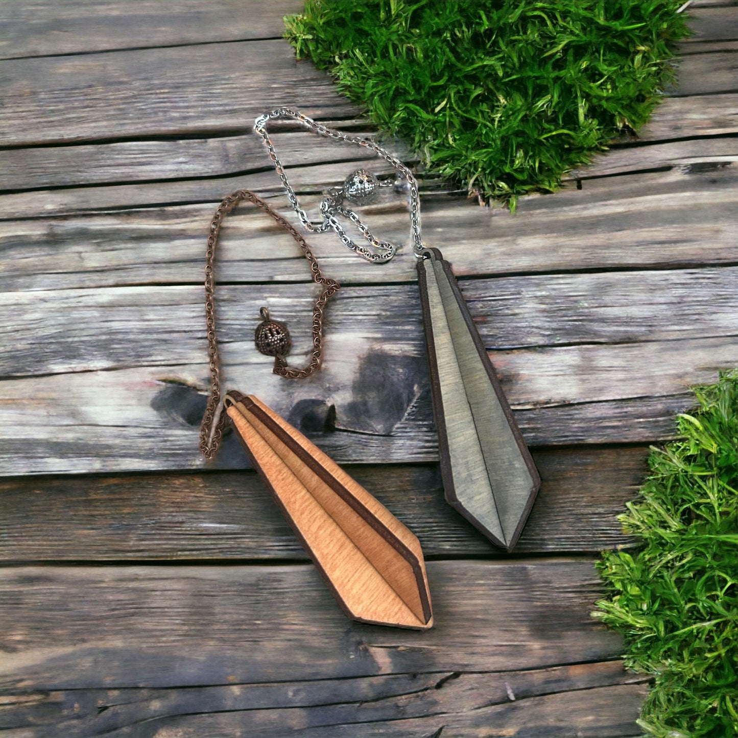 Custom Wooden Pendulum: Pendulum Customizable, Triangle Shaped Pendulum, Wood Divination Pendulums, Altar Tools, Witchy Gifts, Pagan Gifts